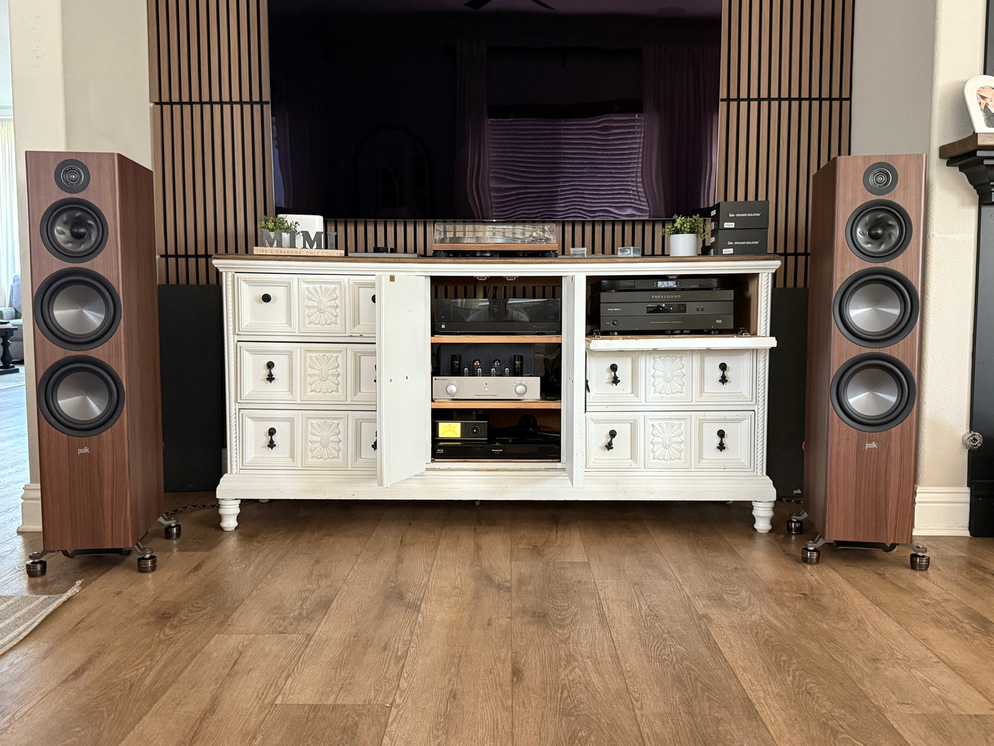 NC 2250v2 Power Amp paired with Polk Audio R700